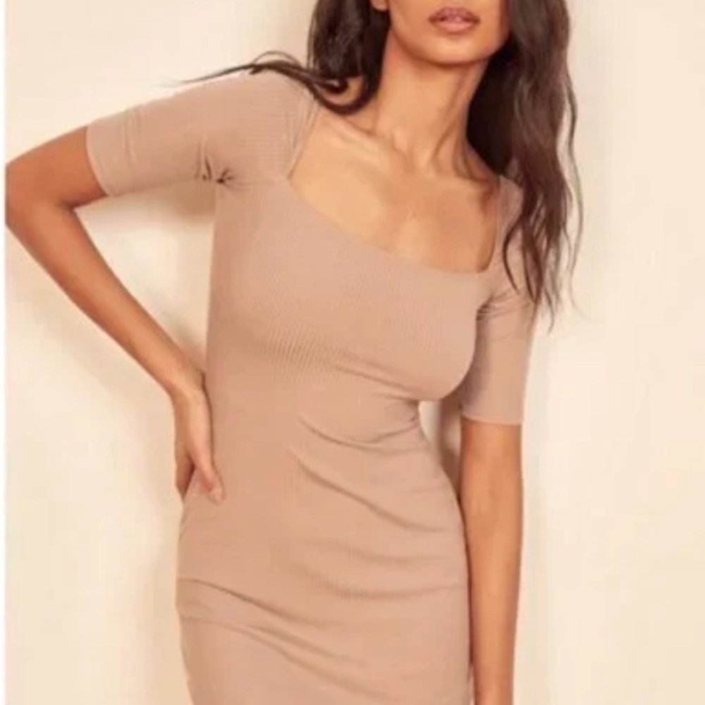 Reformation Sarina Dress in Samd size Small
